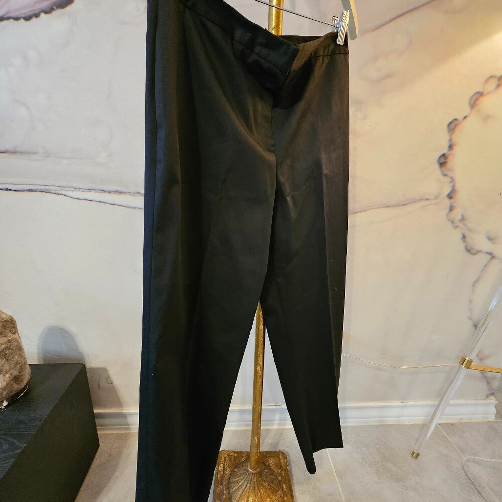 Tahari Arthur Levine Black Pants
